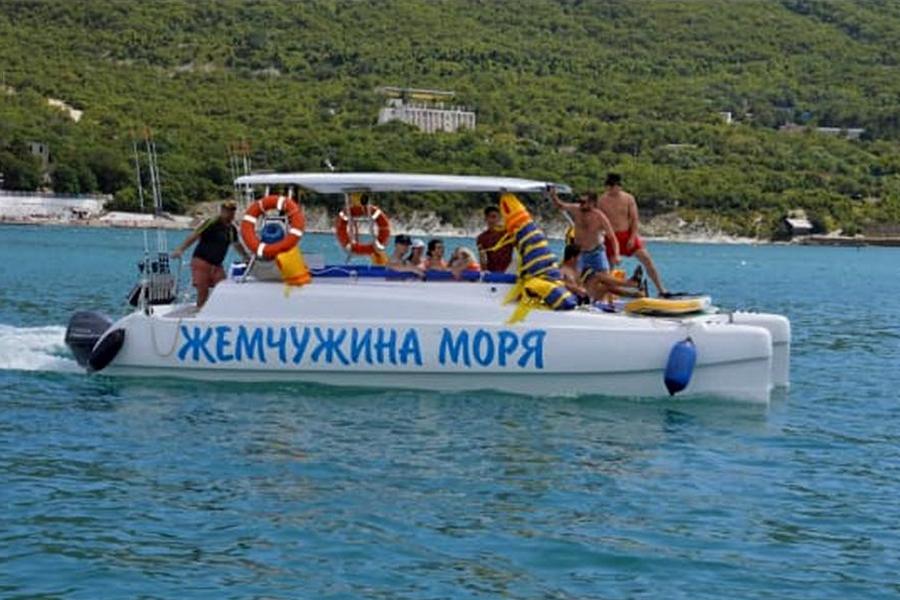 Моторный катамаран «Жемчужина моря»